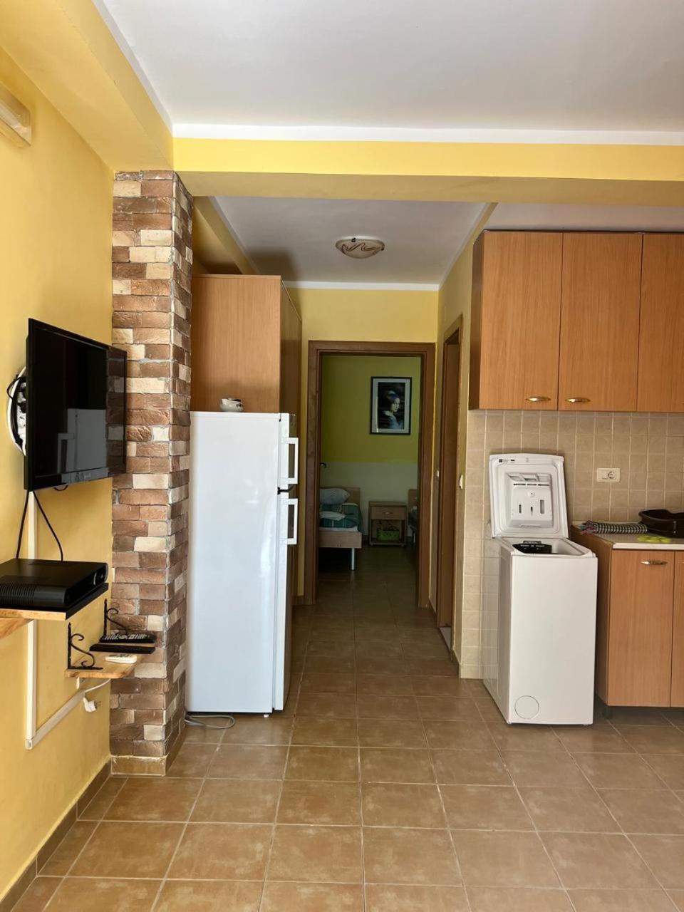 Apartments Brnjada Sutomore Oda fotoğraf